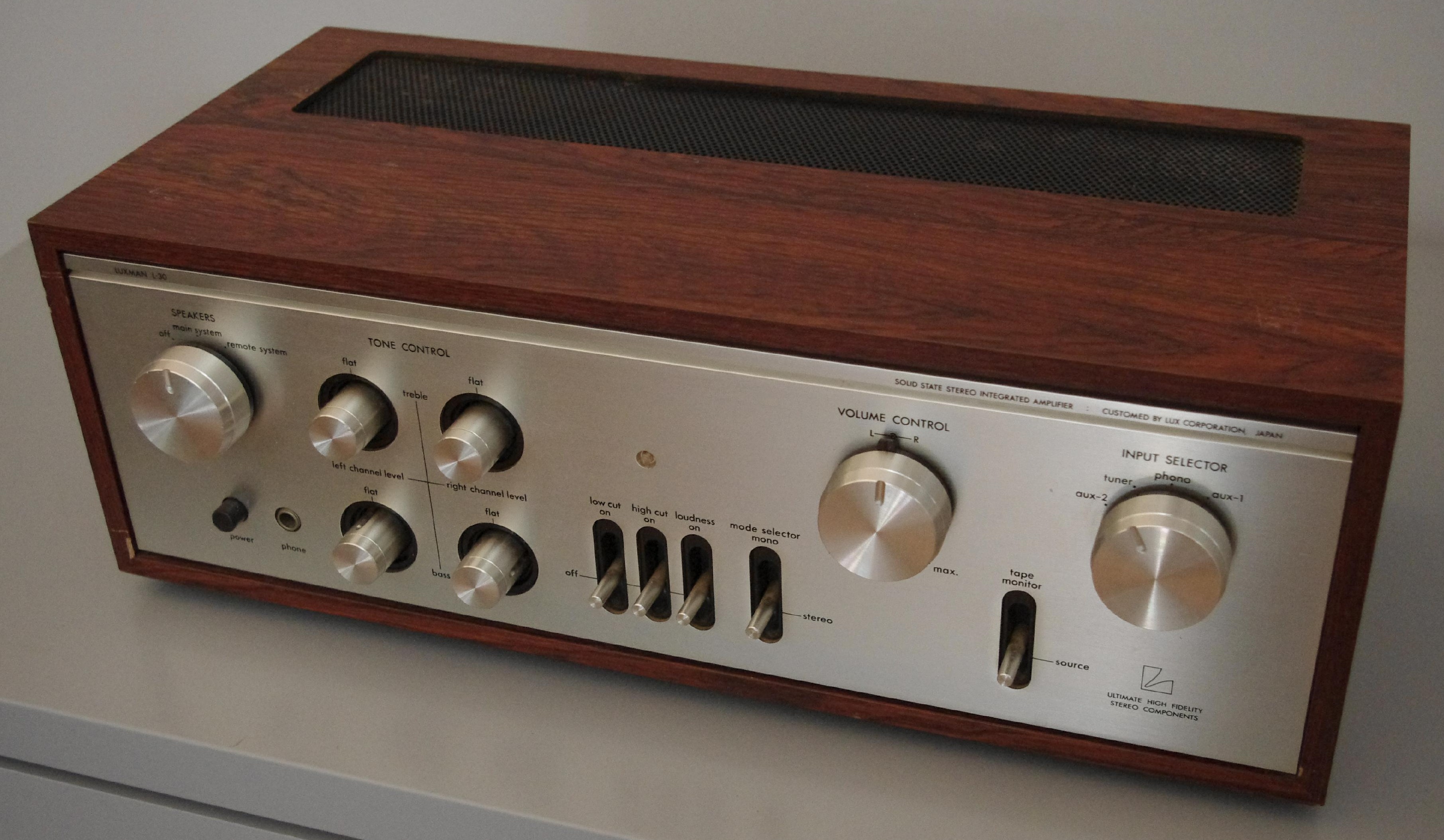 Luxman L-30